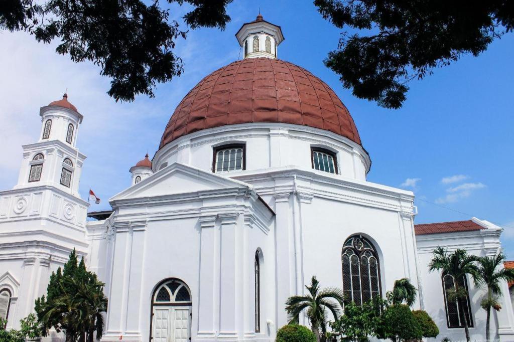 Hotel Grandhika Pemuda Semarang Exterior photo