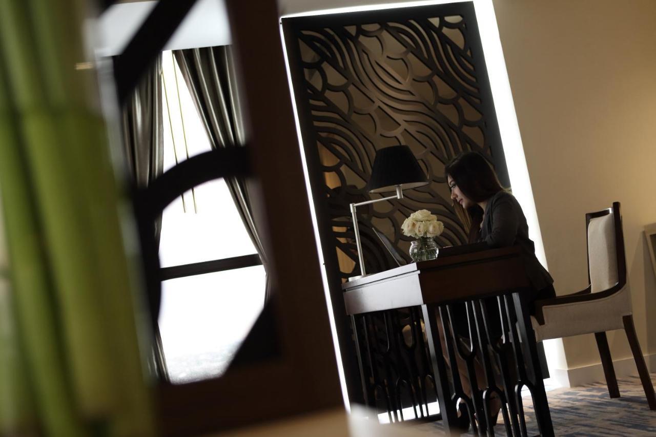 Hotel Grandhika Pemuda Semarang Exterior photo